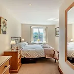 1 Bed In 95118 Vakantiehuis *