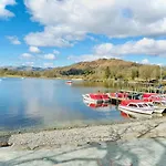 1 Bed In 95118 * Ambleside