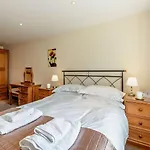1 Bed In 95118 Hébergement de vacances